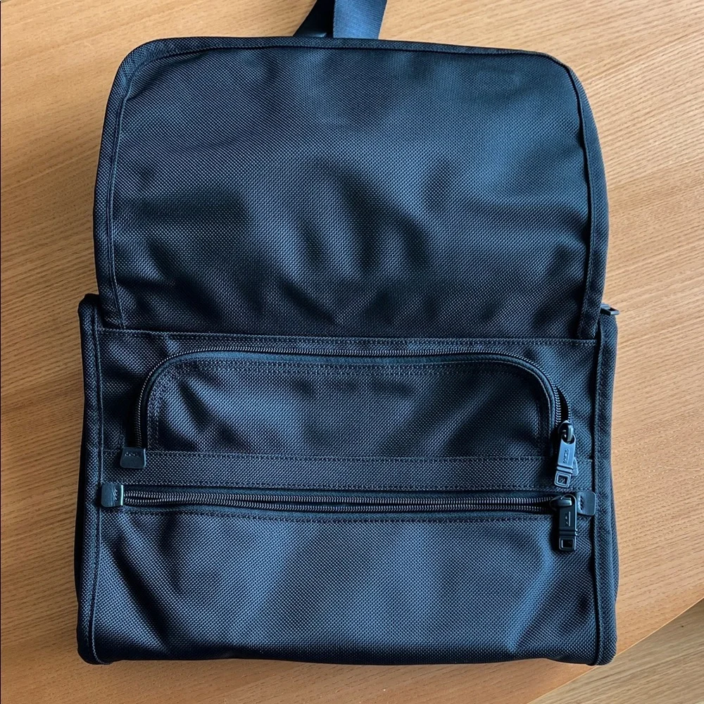 Black Tumi Laptop Shoulder Bag